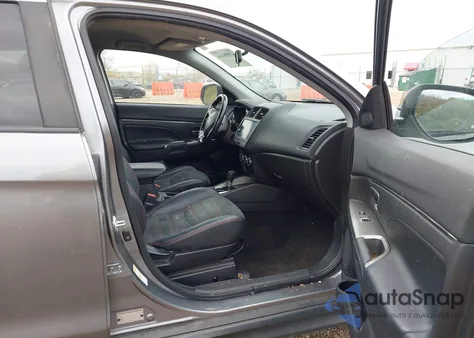 2018 Mitsubishi Outlander Sport 2.4 Se from USA, damaged, VIN JA4AP3AW8JU015953